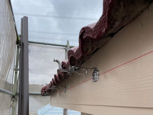 播磨町にて軒金物の施工